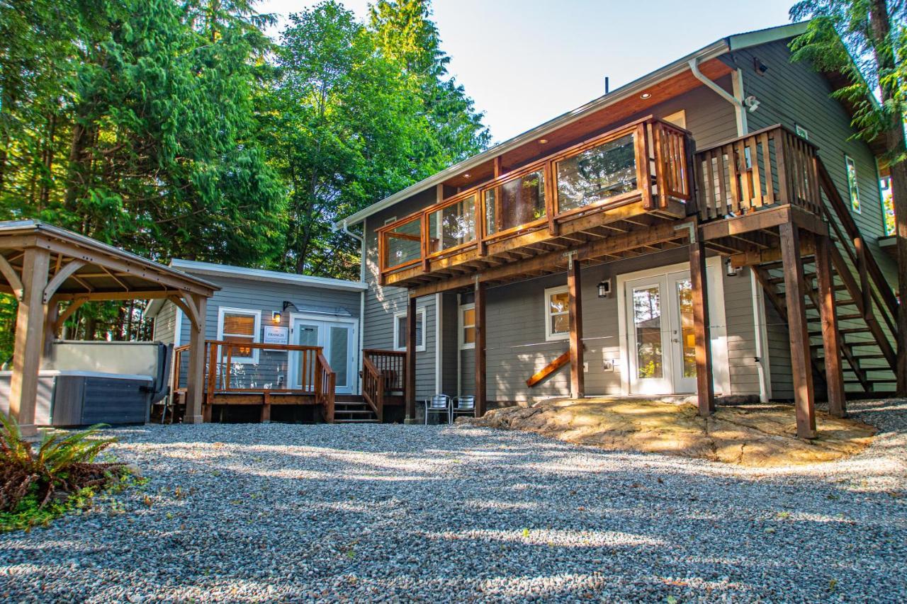 The Francis Boutique Inn Ucluelet Exterior photo